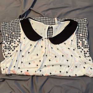 Sleeveless blouse, EUC - bundle only